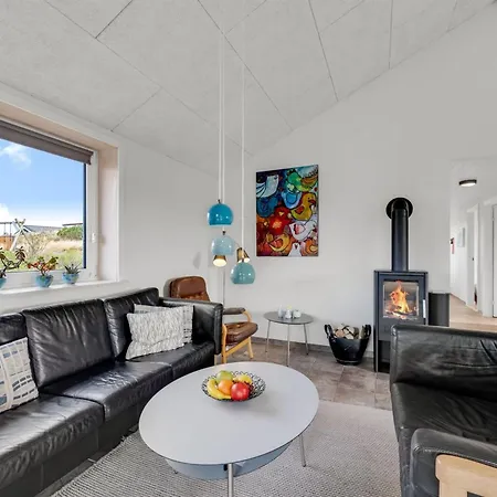 Hawarth - 300m To The Fjord By Interhome Feriehus