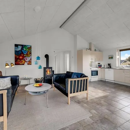 Hawarth - 300m To The Fjord By Interhome Havrvig